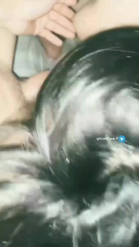 Yêu nhau thì quay clip kỷ niệm, chia tay thì up lên mạng =))